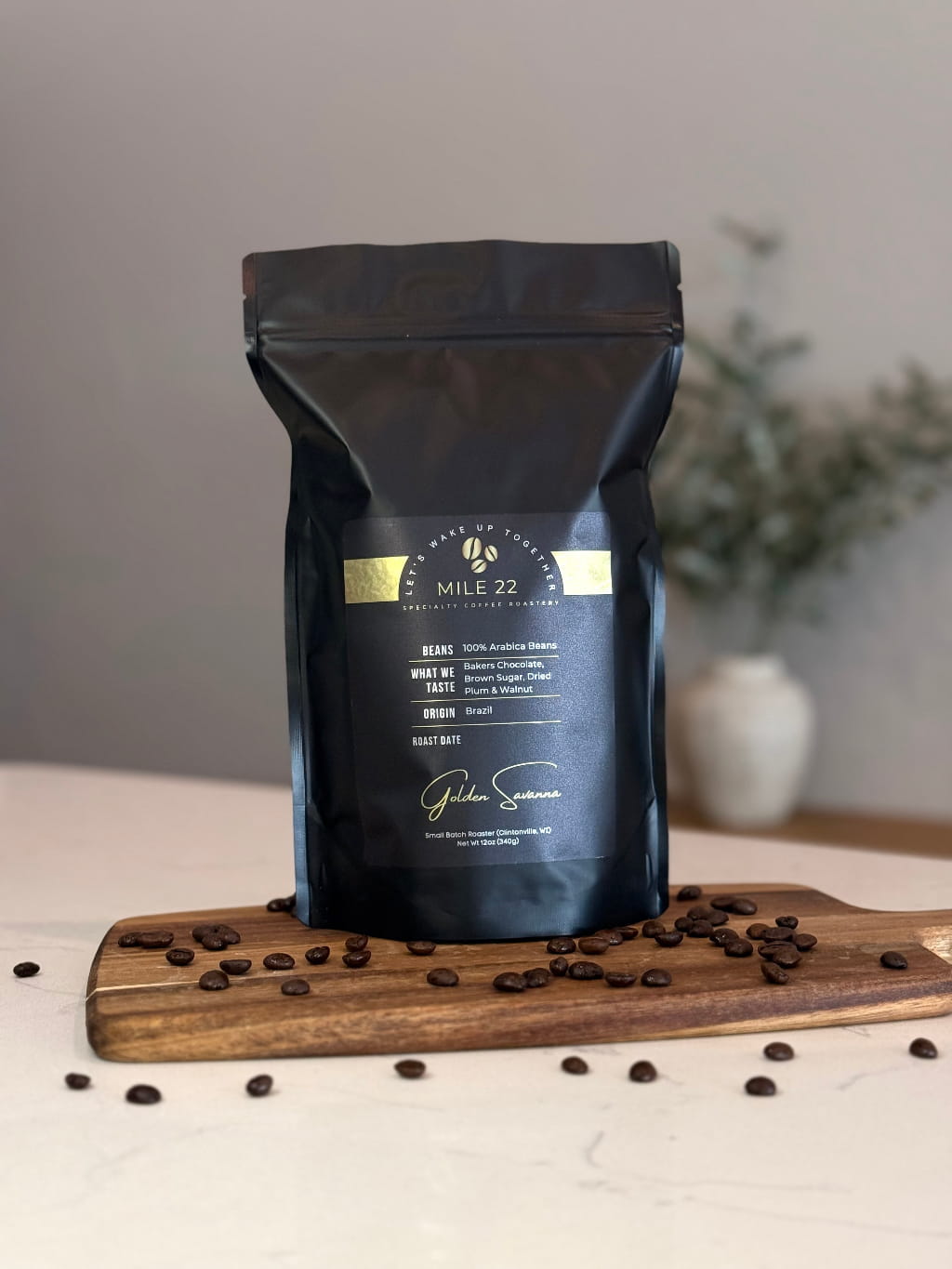 Buy Golden Savanna Brazil coffee beans online made with 100% Arabica beans, featuring rich baker’s chocolate, brown sugar sweetness, dried plum, and walnut notes for a smooth full-bodied cup